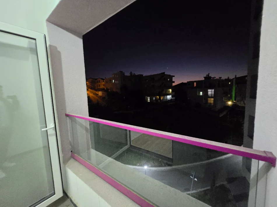Tirane, jap me qera apartament 2+1+Ballkon Kati 4, 80 m² 320 € (Rruga Pasho Hysa)