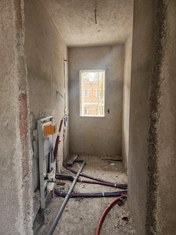 Tirane, shitet apartament 2+1+Aneks+Ballkon Kati 1, 100 m² 