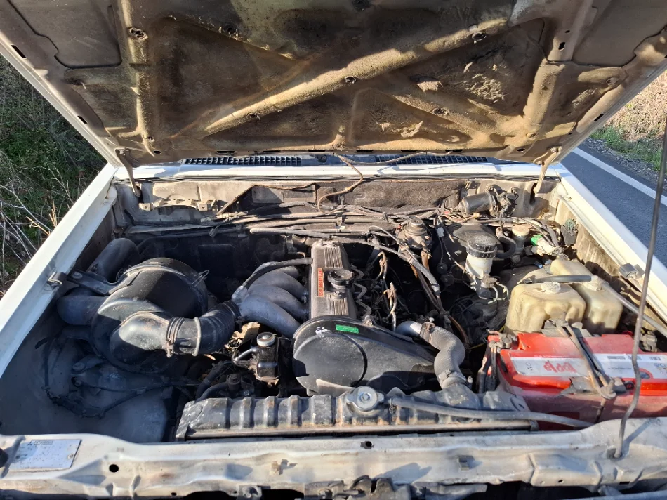 Korce, shes Pick-Up Mitsubishi L200 Nafte, e bardhë manuale