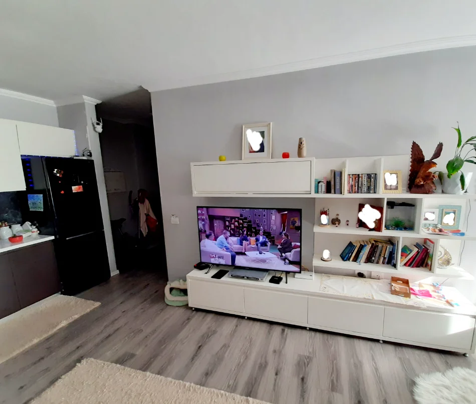 Tirane, shitet apartament 2+1+Ballkon Kati 4, 100 m² 160.000 € (Rruga Rexhep Bastar)