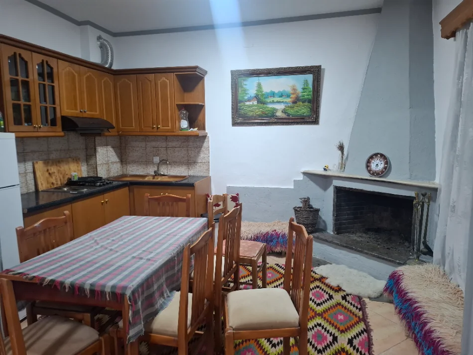 Gjirokaster, shitet Vile 3+1+Ballkon Kati 2, 160 m² 110.000 € 