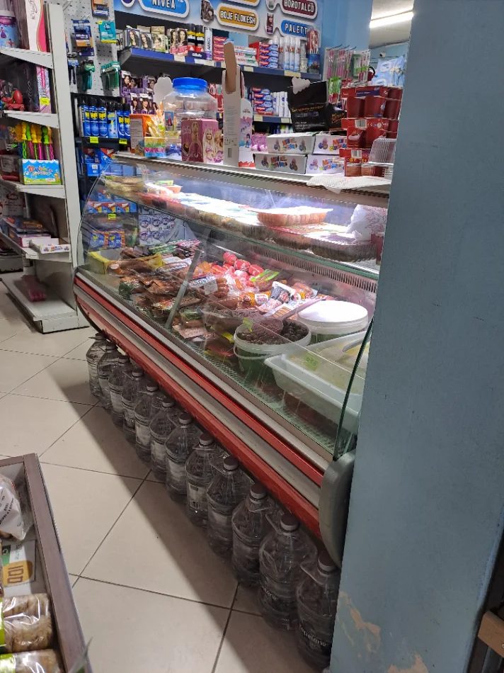 Durres, shes Frigorifer Shitet Frigorifer Banak per Market, Dyqan Mishi, Sallameri, Bulmet etj