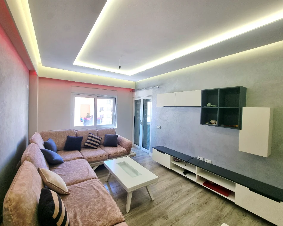 Shqiperi, shes SHITET SUPER APARTAMENT NE ASTIR 205.000 €