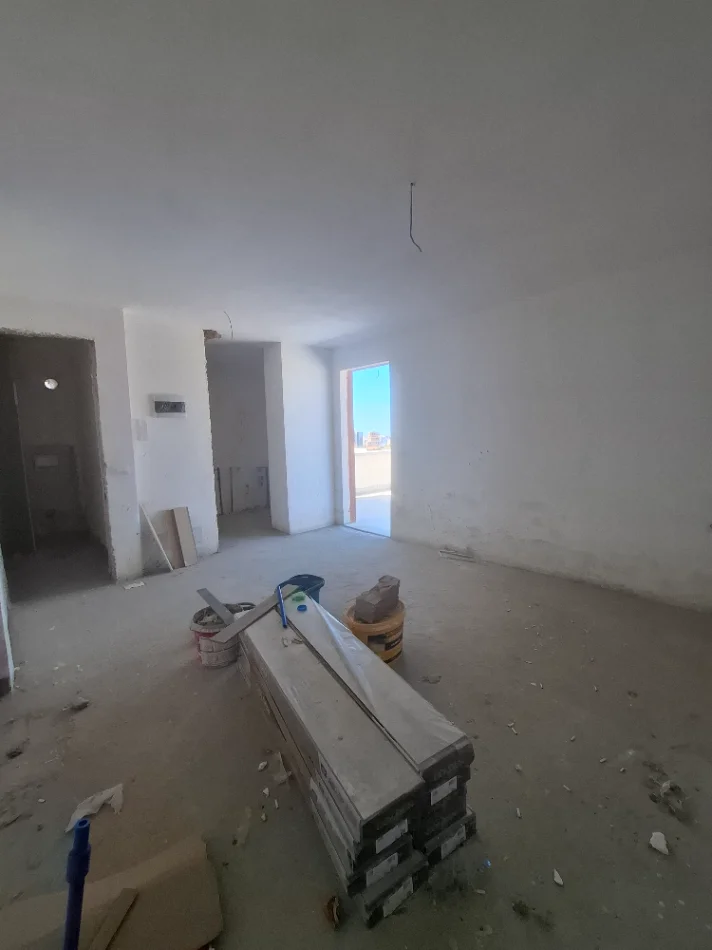 Tirane, shitet garsonier 1+1 Kati 6, 77 m² 95.000 € (Xhamia selite)