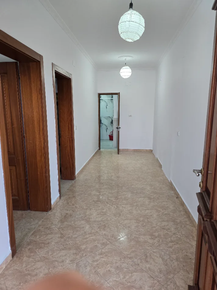 Tirane, jepet me qera apartament ne nje shtepi private 1+1+Ballkon Kati 1, 100 m² 450 €