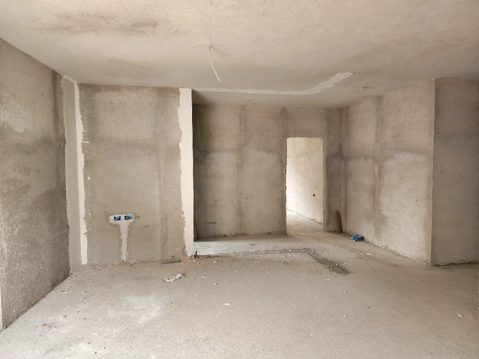 Tirane, shitet apartament 2+1+Aneks+Ballkon Kati 1, 100 m² 