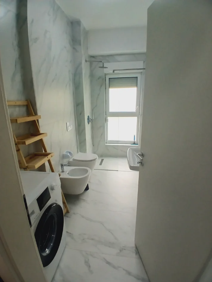 Tirane, jepet me qera apartament 1+1+Ballkon Kati 3, 55 m² 440 € (Pasho Hysa, Kaimi)