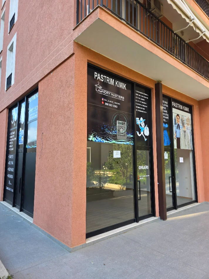Tirane, jap me qera ambjent biznesi Kati 0, 52 m² 650 € (Tom Plezha)