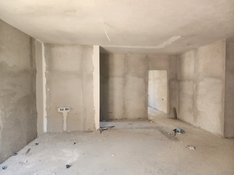 Tirane, shitet apartament 2+1+Ballkon Kati 1, 100 m² 