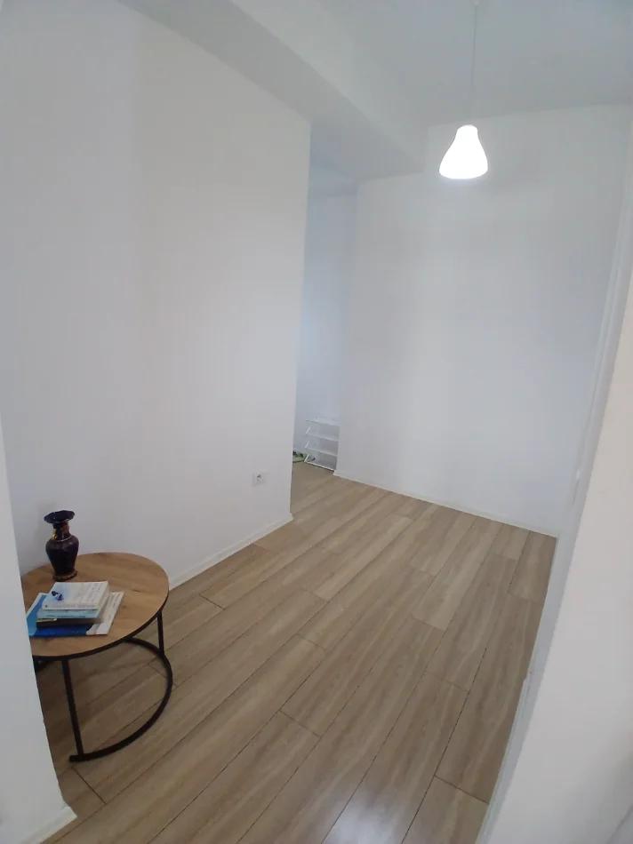 Tirane, jepet me qera apartament 2+1+Ballkon Kati 4, 76 m² 520 € (Pasho Hysa, Mangalem)