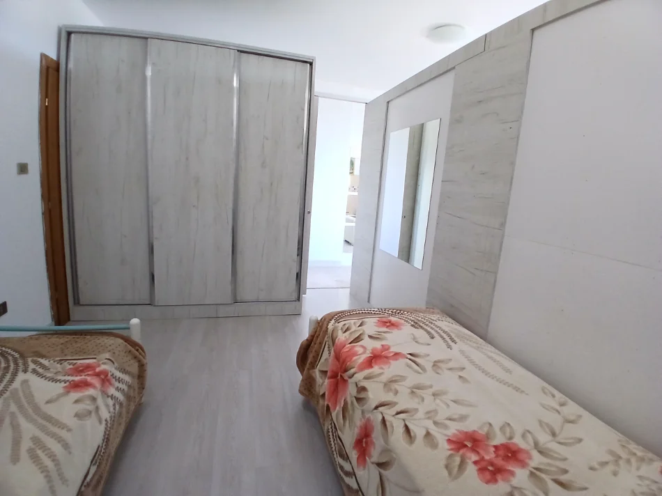 Tirane, jepet me qera apartament 1+1 Kati 9, 50 m² 430 € (Zogu I zi)