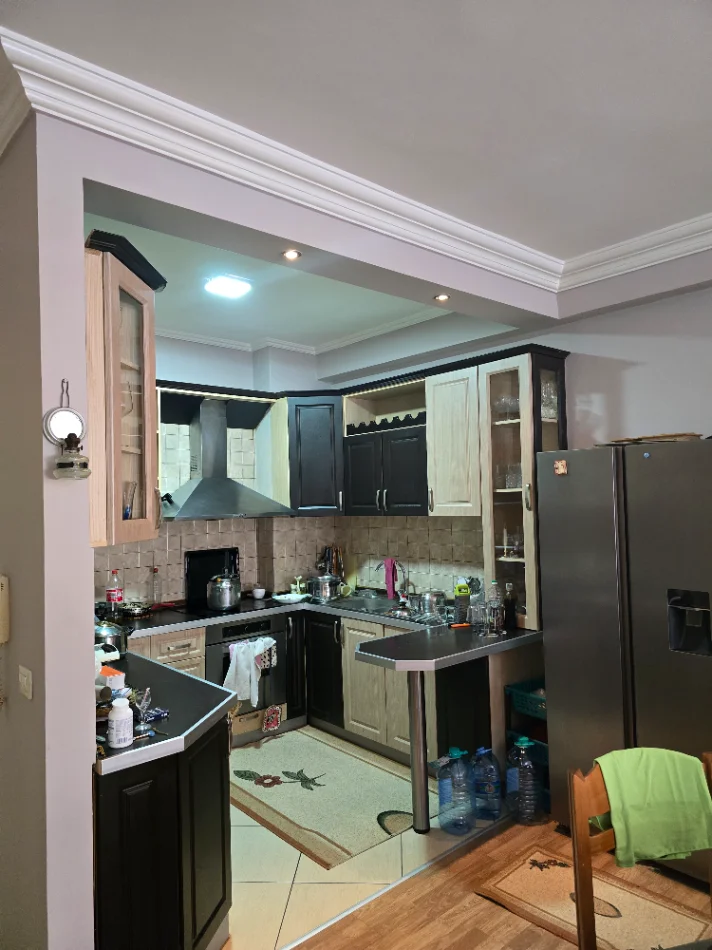 Tirane, shitet 3+1+Aneks+Ballkon , 156 m² 219.000 € (BAR UNIVERSI)