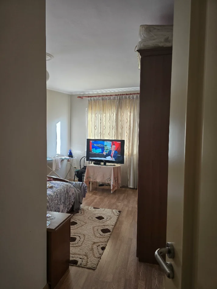 Tirane, shitet 3+1+Aneks+Ballkon , 156 m² 219.000 € (BAR UNIVERSI)