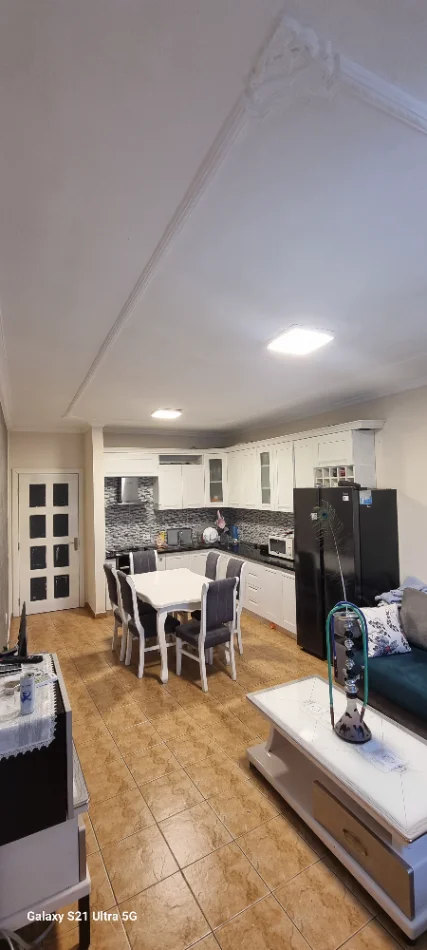 Tirane, jepet me qera apartament 2+1+Ballkon Kati 7, 1 m² 500 €