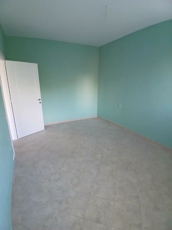 Tirane, shitet apartament 2+1+Ballkon Kati 2, 120 m² 130.001 € (Pallati Marsi 4, pranë Pajtoni Center)