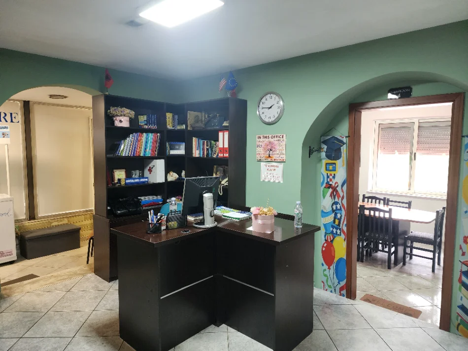 Tirane, jepet me qera zyre Kati 2, 124 m² 1.200.000 € 