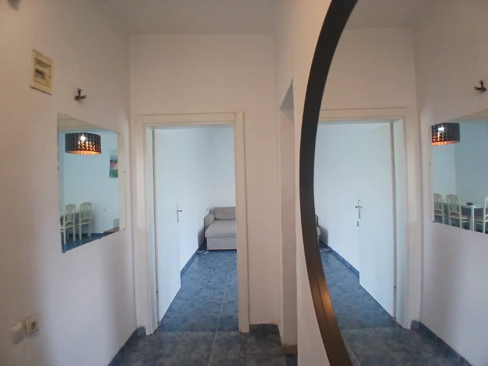 Tirane, jepet me qera apartament 1+1+Ballkon Kati 4, 65 m² 430 € (Boca coffee)