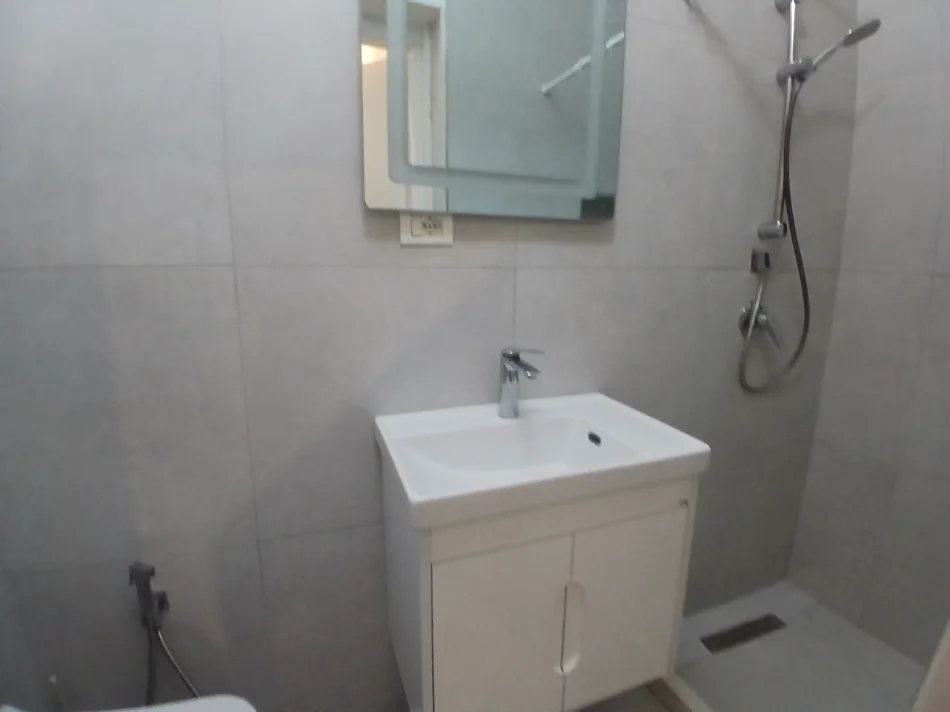 Tirane, jepet me qera apartament 1+1 Kati 1, 35 m² 390 € (21 dhjetori)