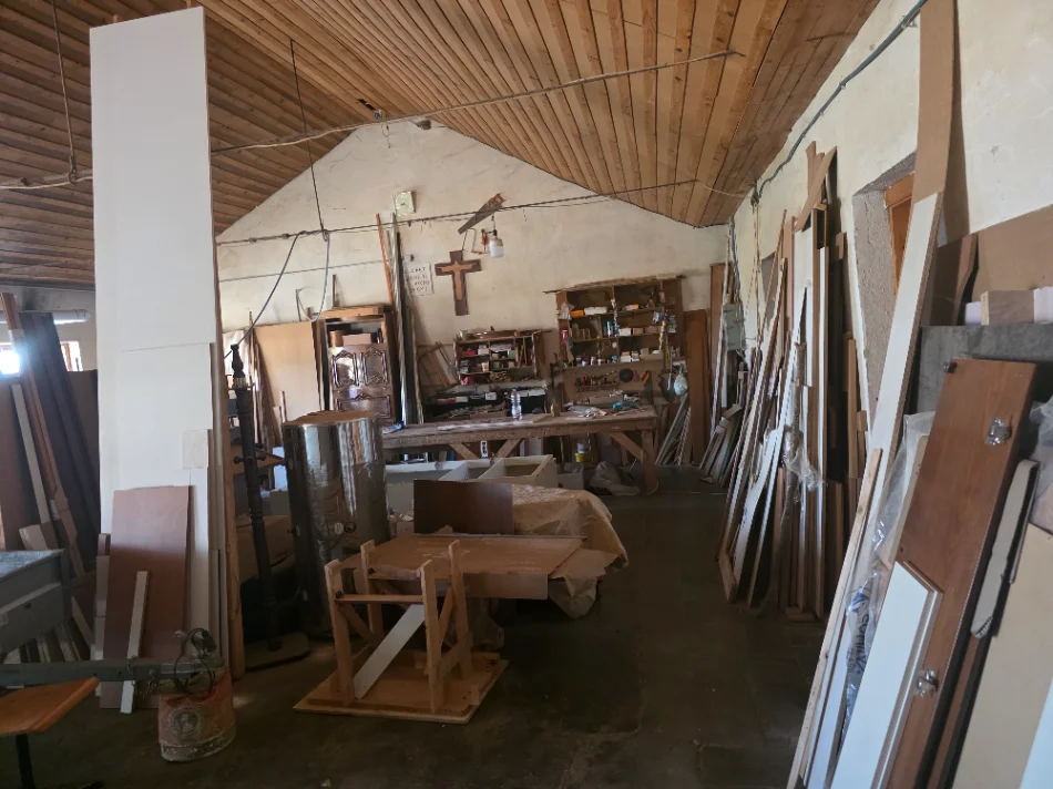 Korce, shitet aktivitet biznesi , 600 m² (Rruga e Drenoves - comando arena)