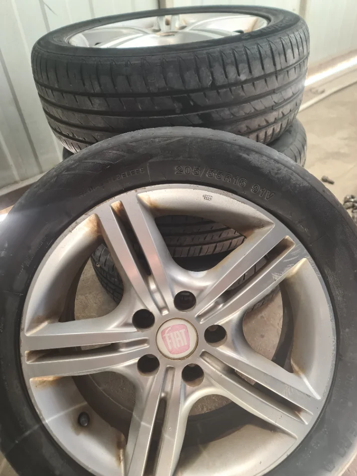 Tirane, shes gome dhe disk alumini , 250 €