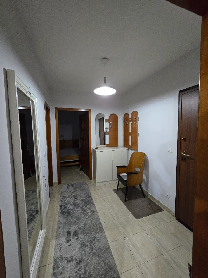 Tirane, jepet me qera apartament 1+1 Kati 2, 1 m² 400 € (Irfan Tomini)