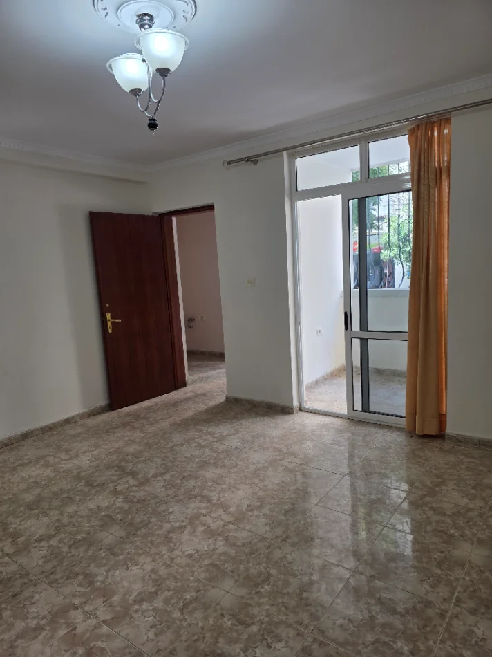 Tirane,Me Qera Apart tip.1+1,kati 1,pallat 5-kat,sip.57m²,qera 40'000 Leke/muaj,në rr I.Dollaku,300m nga Fusha/rr.Ali Demi,800m nga brryli/Lana Tirane
