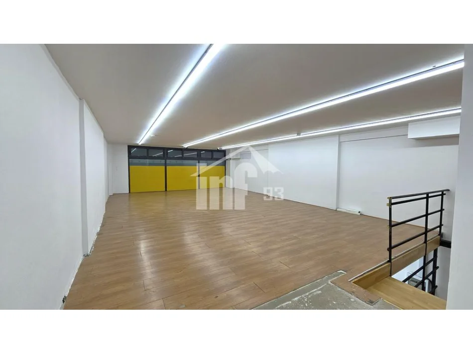 Tirane, jepet me qera ambjent biznesi , 134 m² 1.600 € (RRUGA “ISLAM ALLA”)