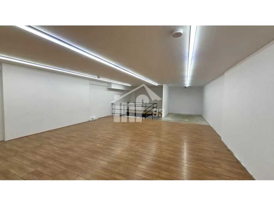 Tirane, jepet me qera ambjent biznesi , 134 m² 1.600 € (RRUGA “ISLAM ALLA”)
