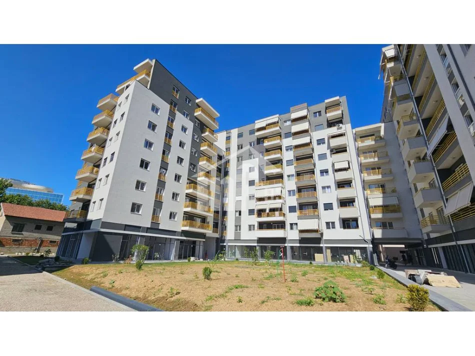 Tirane, jepet me qera apartament 3+1 Kati 4, 110 m² 1.100 € (RRUGA “DRITAN HOXHA”, 600 M NGA “RING CENTER”)