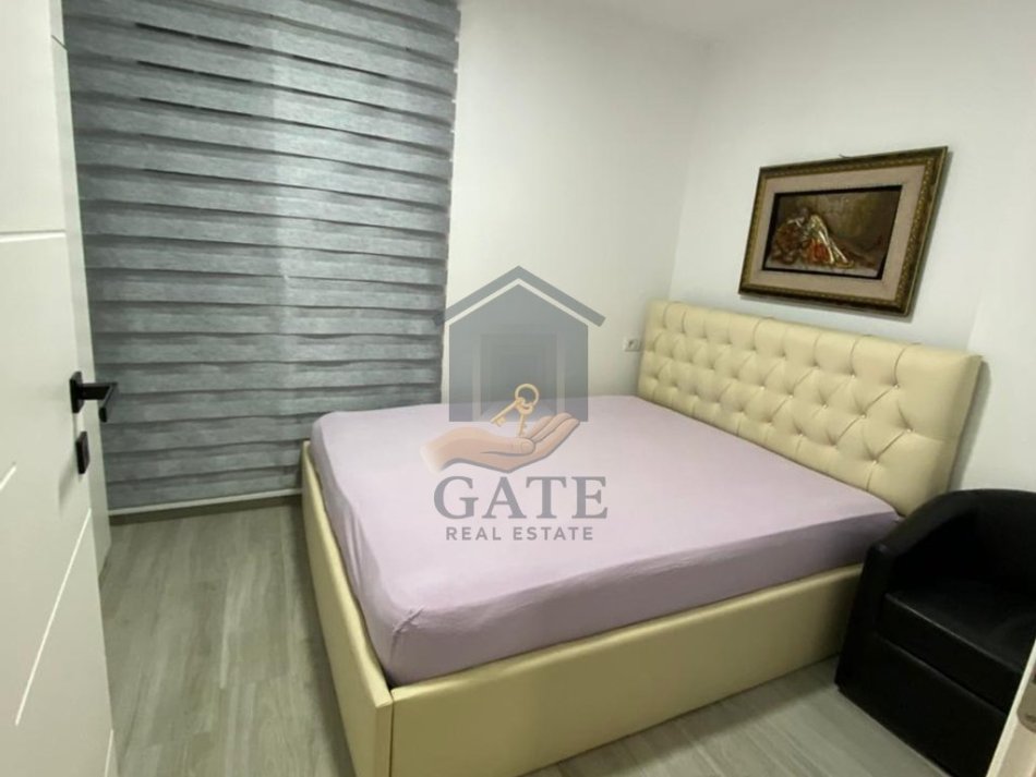 Durres, jepet me qera apartament 1+1 Kati 2, 62 m² 300 € (Ish keneta)