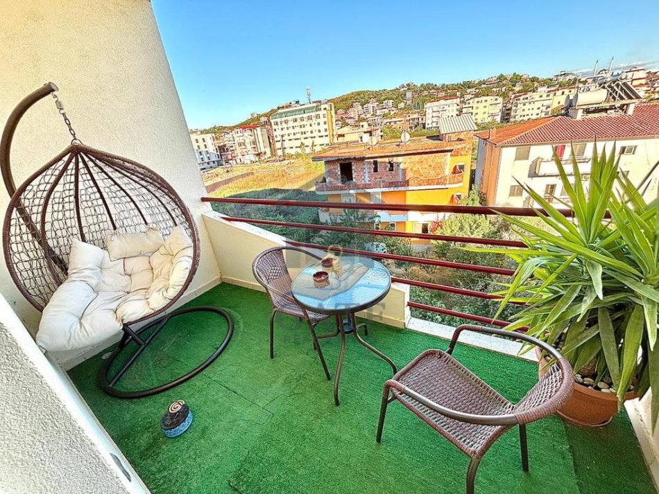 Durres, shitet apartament 1+1+Ballkon Kati 4, 76 m² 90.000 € (Golem)