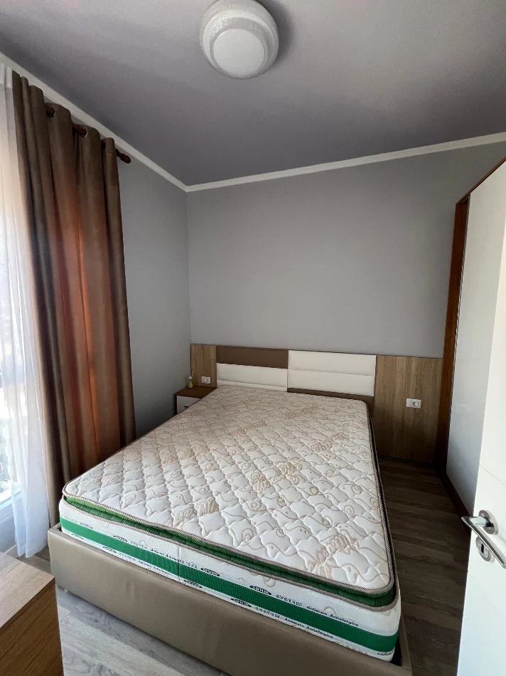 Tirane, shes apartament 1+1 Kati 9, 48 m² 