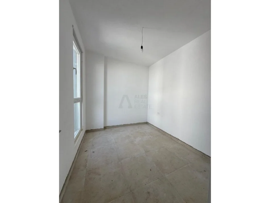 Tirane, shitet apartament 1+1+Ballkon Kati 7, 71 m² 78.000 €