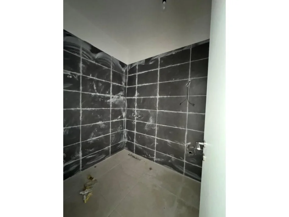 Tirane, shitet apartament 1+1+Ballkon Kati 7, 71 m² 78.000 €