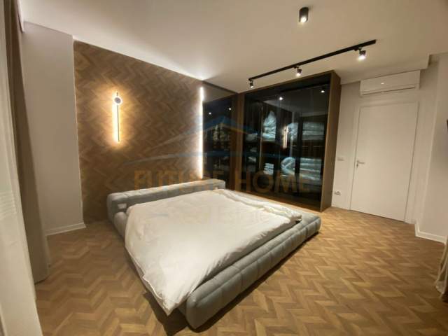 Durres, jepet me qera apartament 1+1 75 m² 800 Euro (VOLLGA)