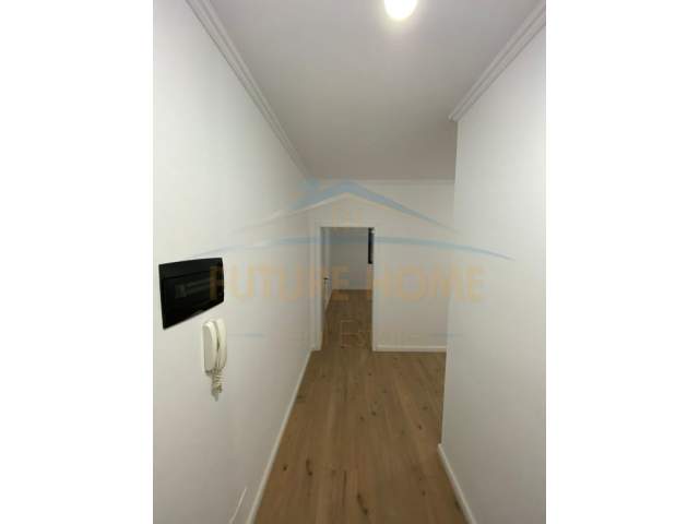 Tirane, shitet apartament 1+1+BLK Kati 3, 78 m² 100.000 Euro (Rruga e Kavajes)