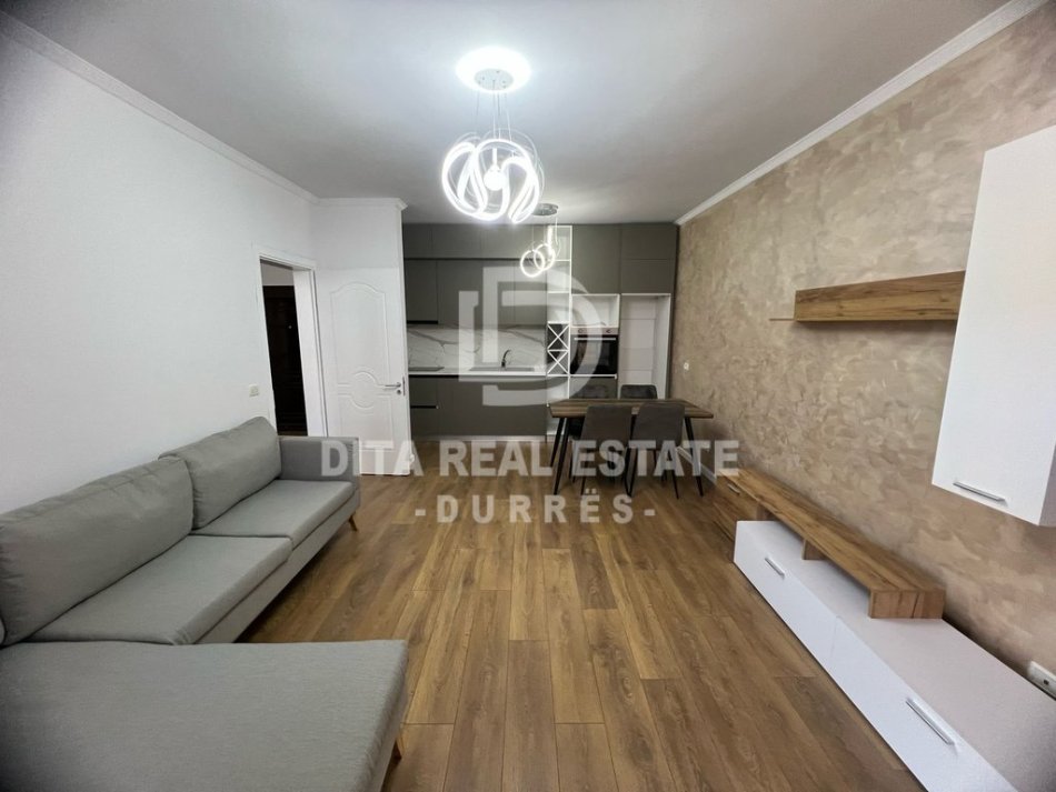 Durres, shitet apartament 1+1+Ballkon Kati 5, 73 m² 99.000 € (PAVARESIA)