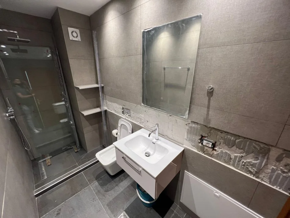 Tirane, jepet me qera apartament 2+1 Kati 6, 120 m² 800 € (Rruga e kavajes)