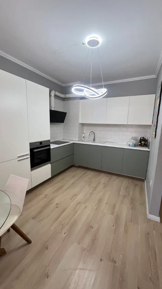 Tirane, shitet apartament 2+1+Ballkon Kati 2, 109 m² 327.000 € 