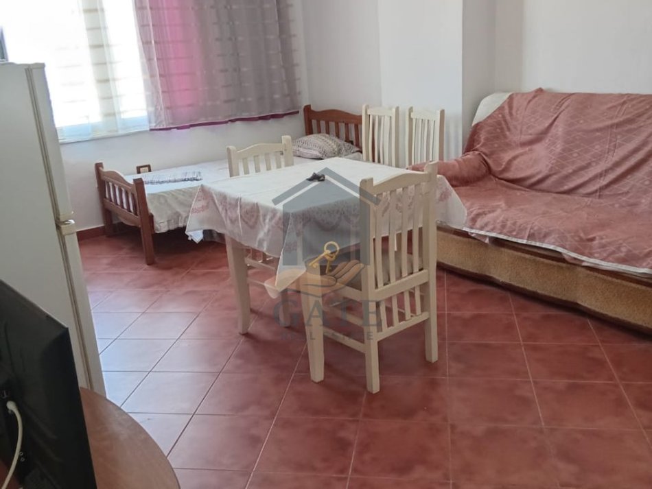 Durres, jepet me qera apartament 1+1 Kati 7, 75 m² 350 € (Plazh)