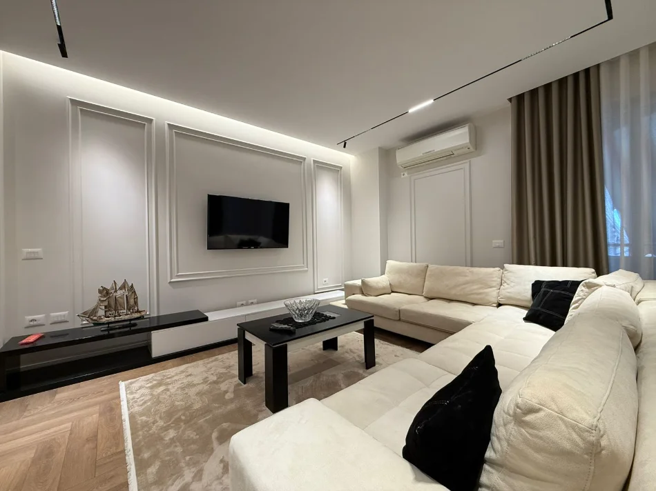 Tirane, jepet me qera apartament 2+1 Kati 5, 106 m² 850 € (Pazari i Ri)