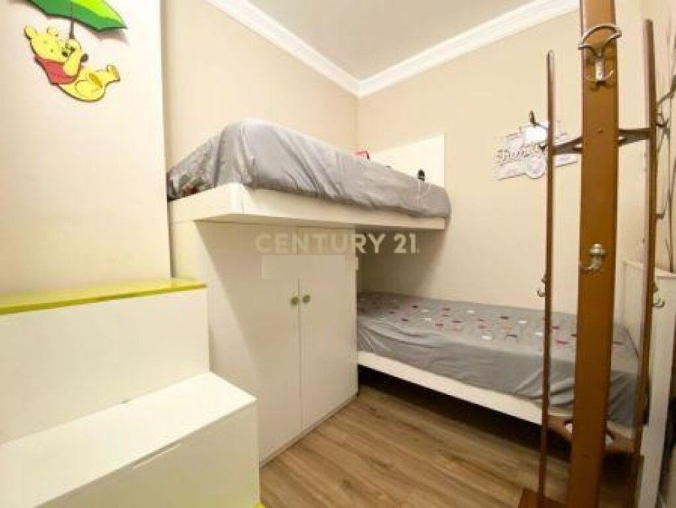 Tirane, jepet me qera apartament 2+1 Kati 3, 80 m² 460 € (ASTIR)