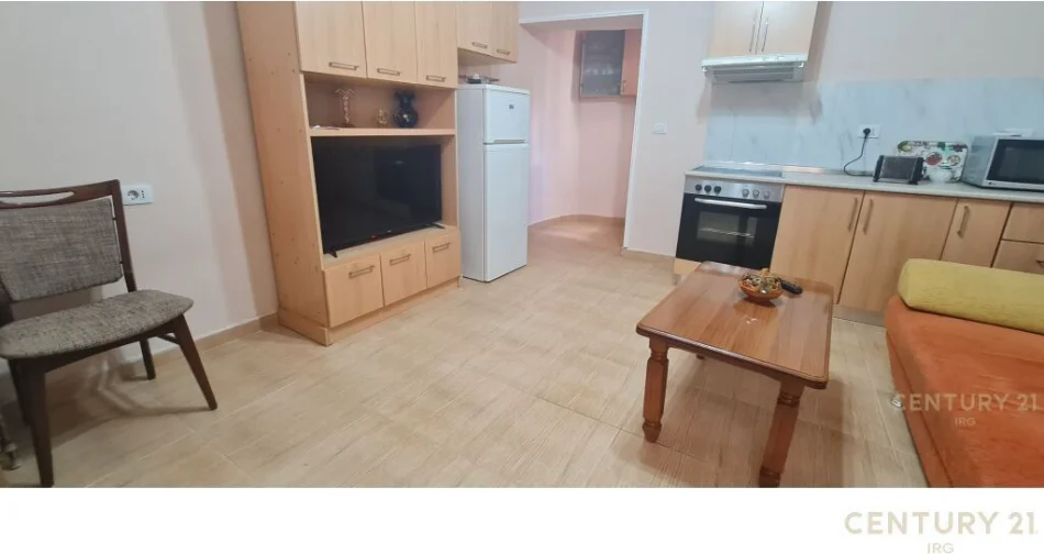 Tirane, jepet me qera apartament Vile 2 Katshe , 56 m² 350 € (Prane rruges se Kavajes)