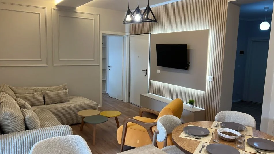 Durres, shitet apartament 3+1+Ballkon Kati 6, 116 m² 145.000 € (Ruga Pavaresia, prane Kompleksit Florida)