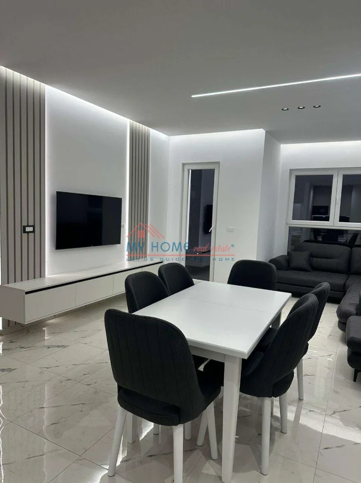 Tirane, jepet me qera apartament 2+1+Ballkon Kati 6, 100 m² (Rruga Dritan Hoxha)