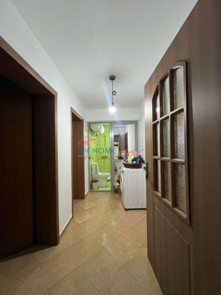 Tirane, jepet me qera shtepi 2+1+Ballkon Kati 1, 120 m² 550 € (Ali Demi)