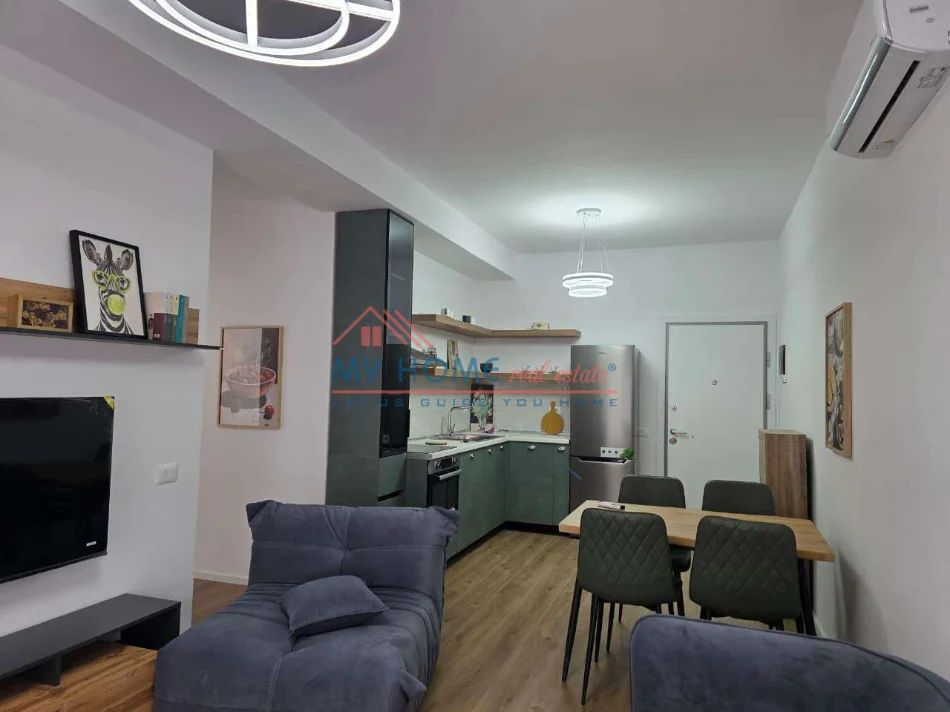 Tirane, jepet me qera apartament 2+1+Ballkon Kati 8, 75 m² 520 € (Rruga Pasho Hysa, Kompleksi Kadiu)