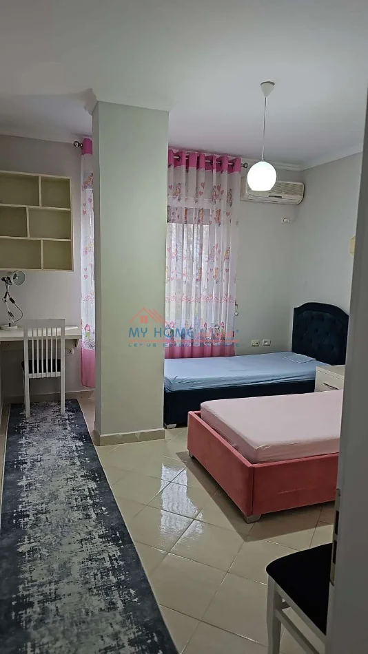 Tirane, jepet me qera apartament 2+1+Ballkon Kati 2, 100 m² 600 € (Rruga Rrapo Hekali)