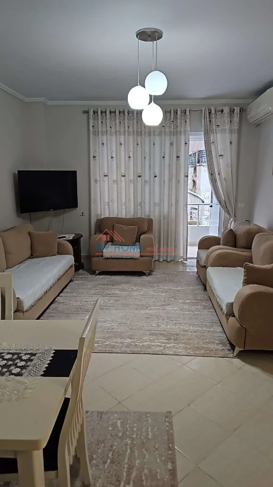 Tirane, jepet me qera apartament 2+1+Ballkon Kati 2, 100 m² 600 € (Rruga Rrapo Hekali)