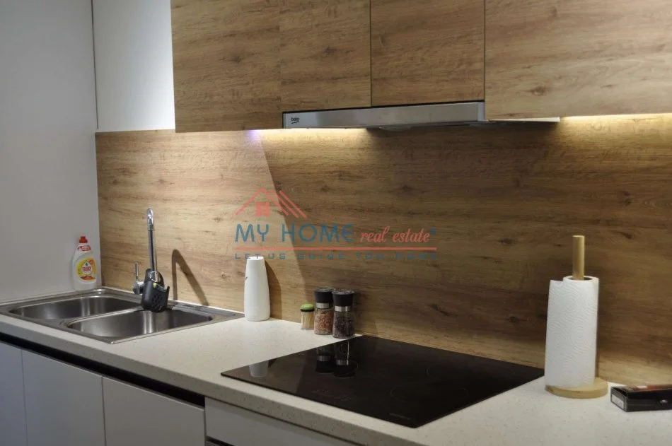 Tirane, jepet me qera apartament 2+1+Ballkon Kati 2, 75 m² 700 € (Bulevardi Bajram Curri)